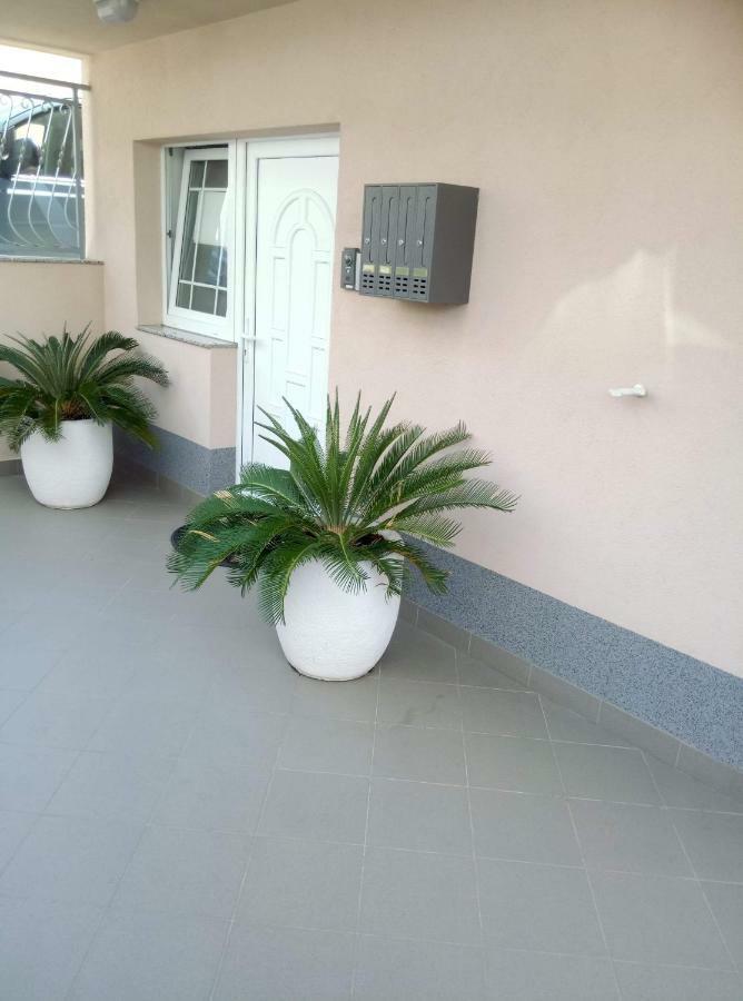Apartment Miskovic Макарська Екстер'єр фото